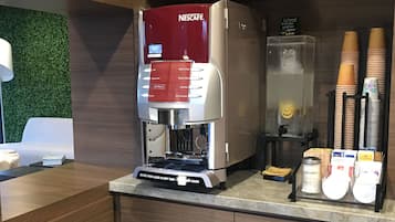 Coin salon dans le hall