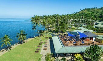 3 间酒吧/酒廊、泳池酒吧、池畔酒吧