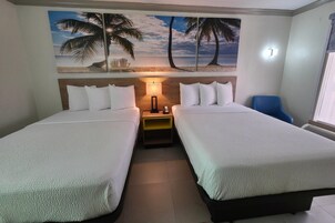 Decoración personalizada, muebles diferentes y escritorio 