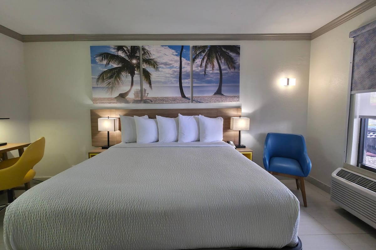 Rom, 1 kingsize-seng, ikke-røyk | Individuelt dekorert, individuelt innredet og skrivebord