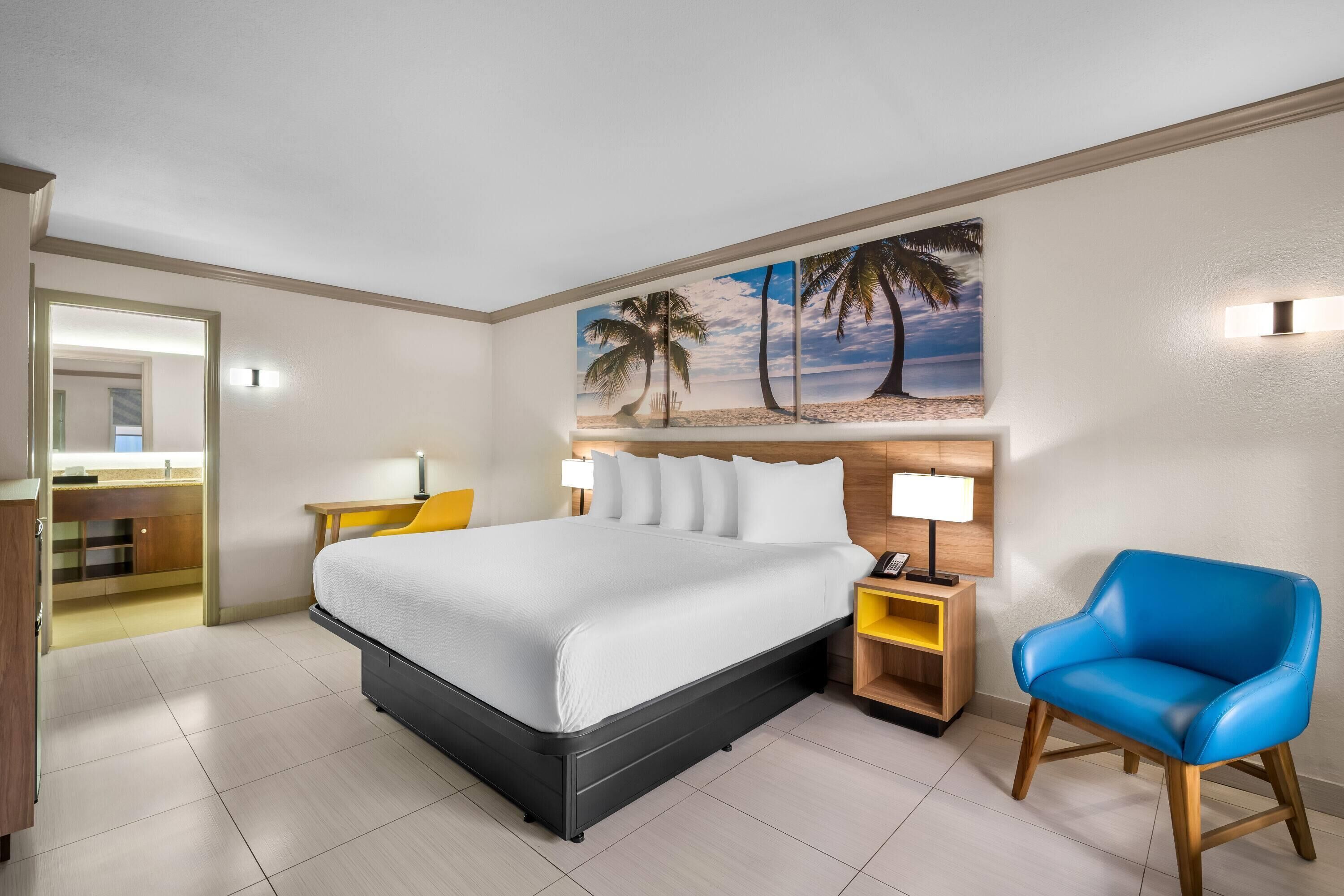 Zimmer, 1 King-Bett, Nichtraucher | Individuell dekoriert, individuell eingerichtet, Schreibtisch