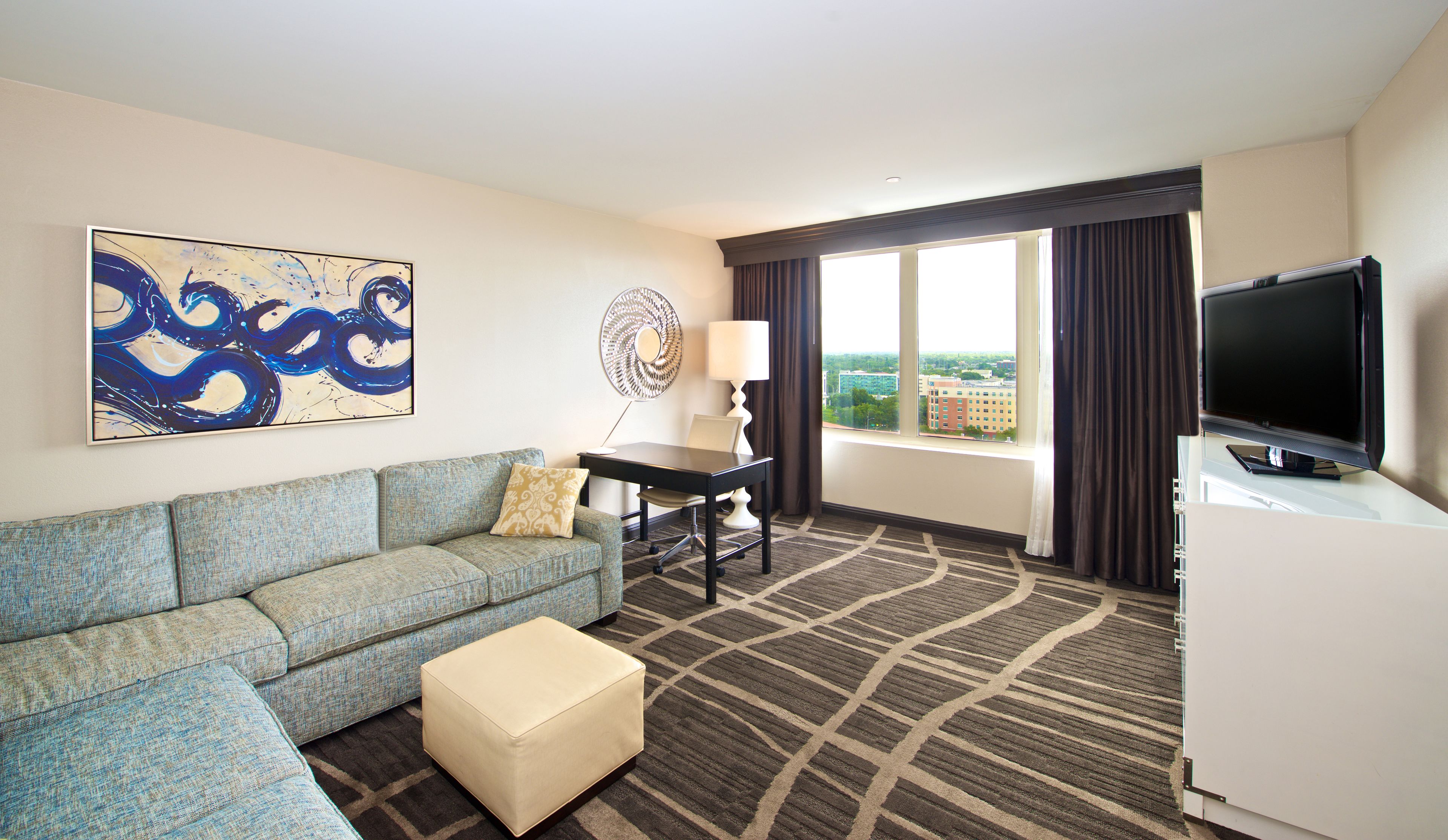 Télévision LCD de 55 pouces avec chaînes par câble, télévision