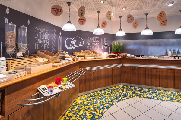 Desayuno buffet todos los días (con cargo)