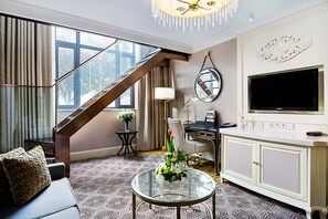 Down duvets, minibar, in-room safe, desk - Crowne Plaza Zhengzhou by IHG (Zhengzhou)