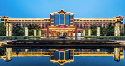 Crowne Plaza Zhengzhou by IHG