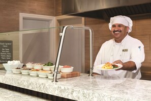 Lunch and dinner served  - Embassy Suites by Hilton Brea North Orange County (Brea)