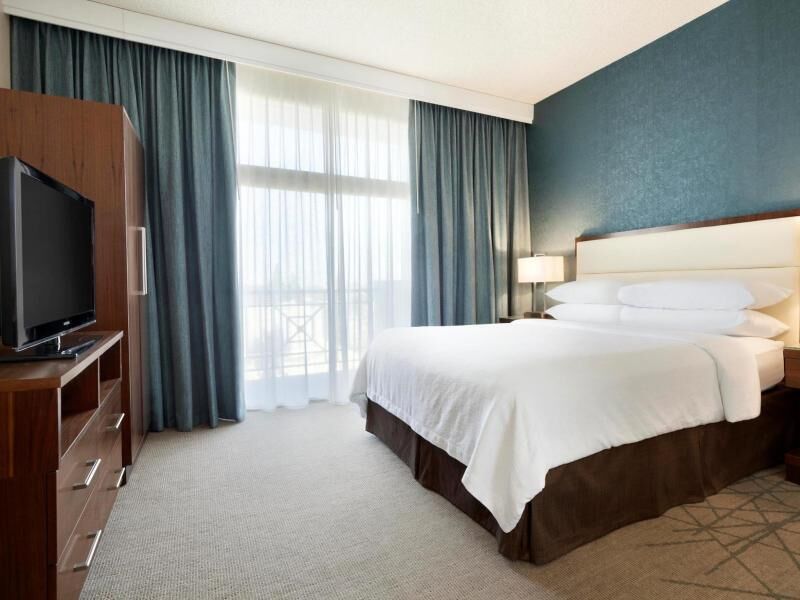 1 bedroom, in-room safe, iron/ironing board, free cots/infant beds