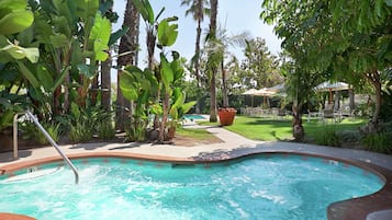 Udendørs pool
