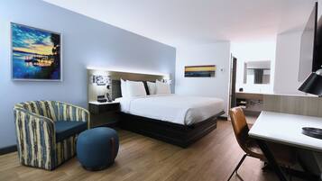 高級寝具、羽毛の掛け布団、低反発ベッド、セーフティボックス (室内)