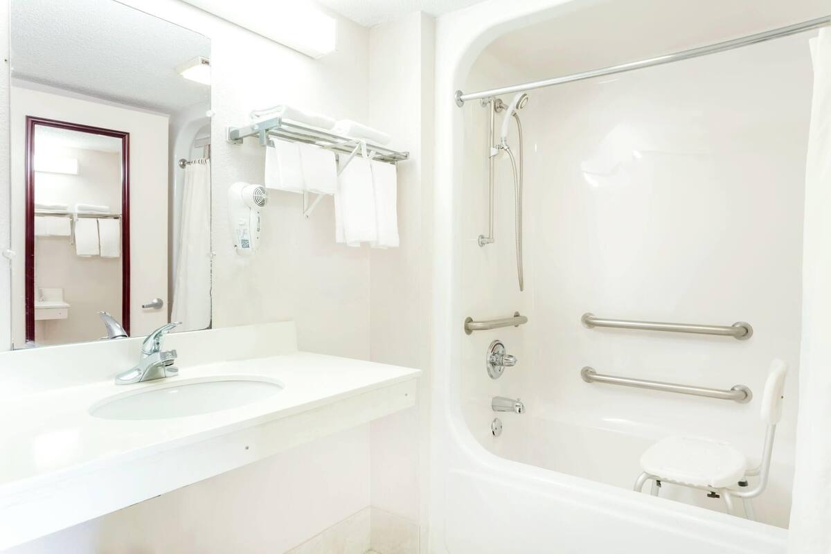Baño para personas con discapacidad