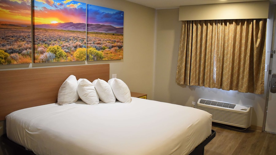 Days Inn by Wyndham San Antonio Alamo/Riverwalk