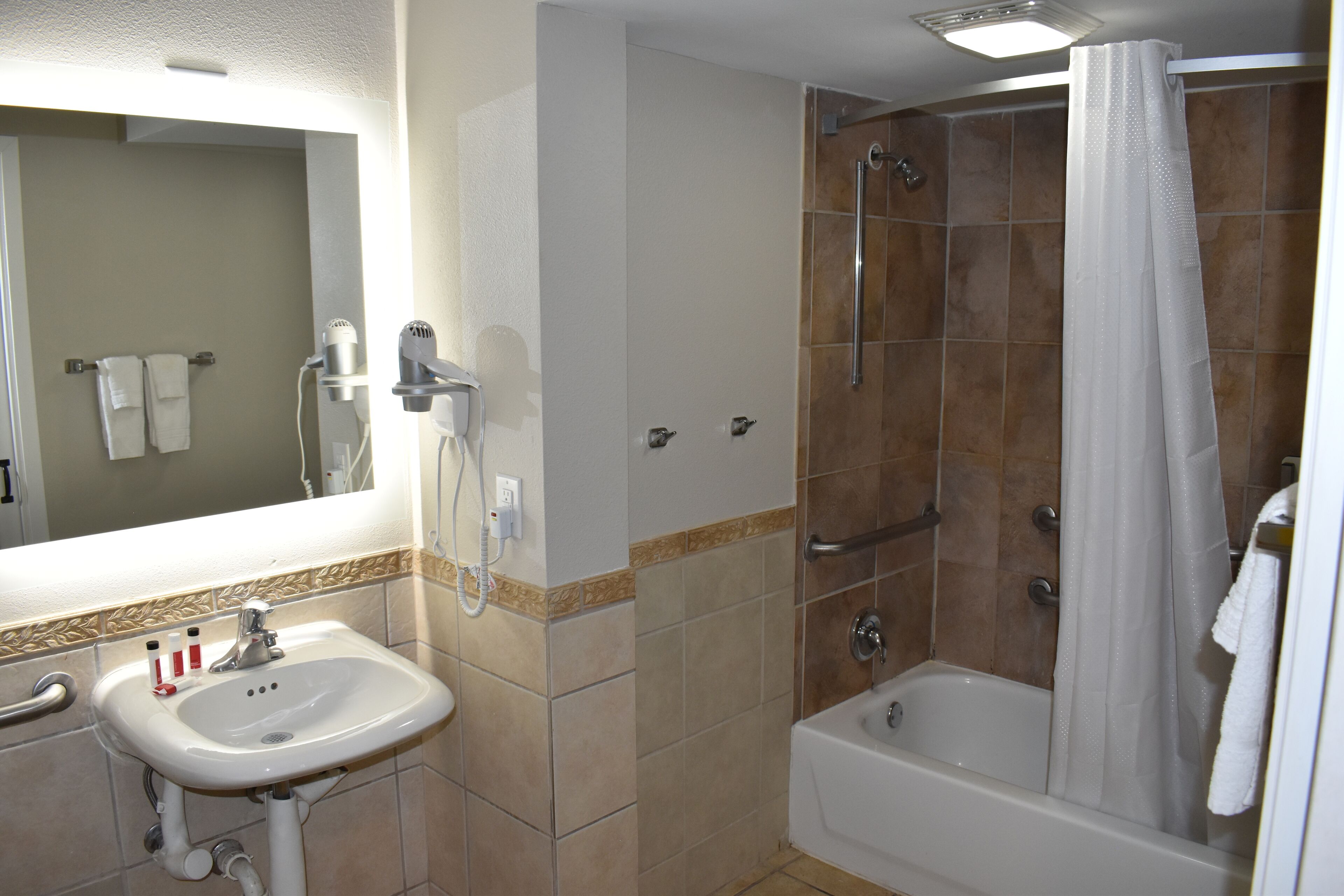 Days Inn by Wyndham San Antonio Alamo/Riverwalk