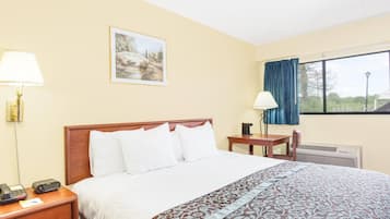 Double Room, Accessible | Soundproofing, iron/ironing board, WiFi (free), bed sheets