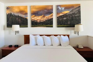 Desk, laptop workspace, blackout drapes, iron/ironing board - Days Inn by Wyndham Bishop (Bishop)