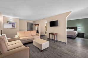 1 King Bed Studio w/ Sofa-Bed Non Smoking | 1 bedroom, premium bedding, down comforters, desk