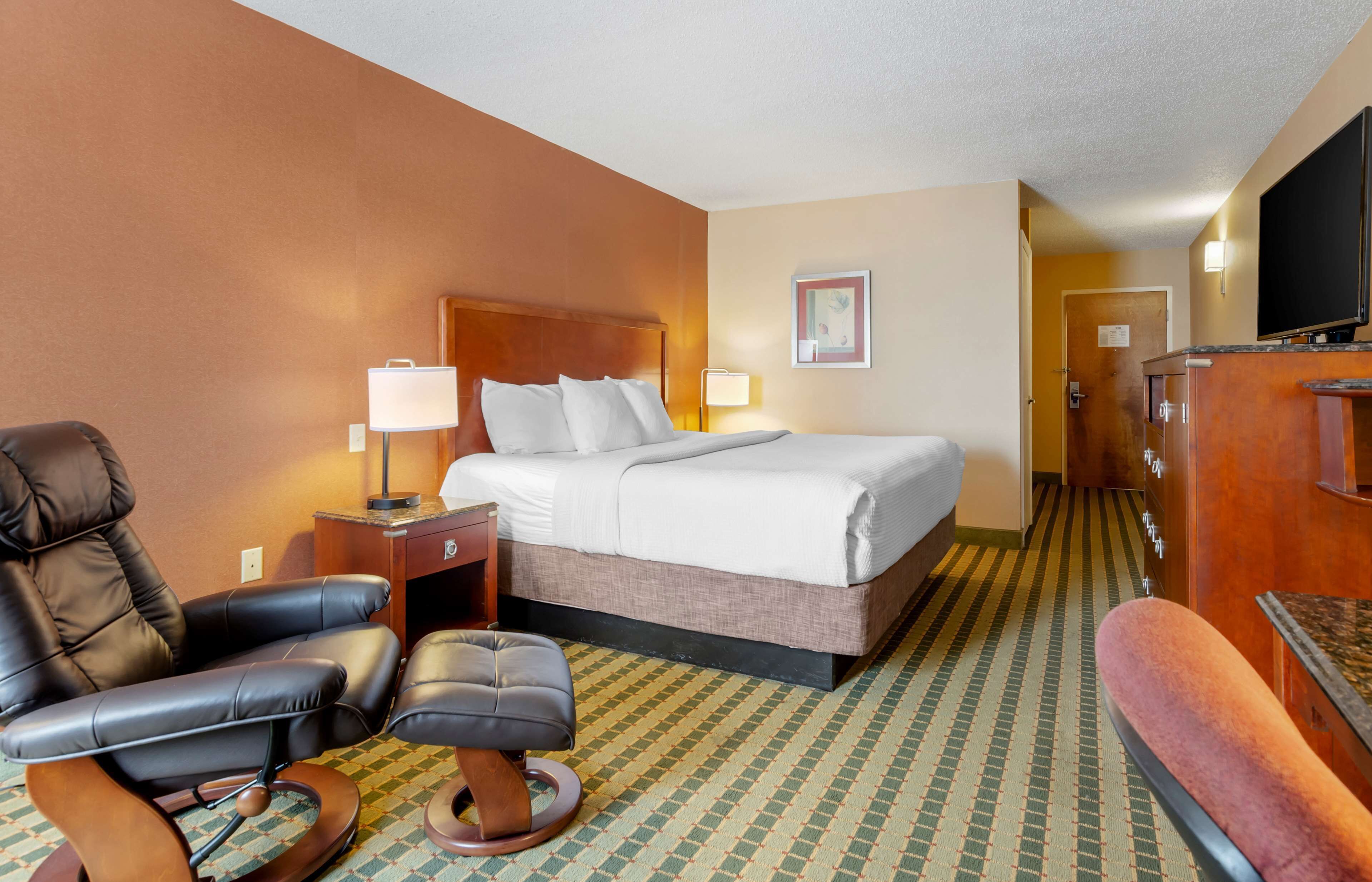 1 bedroom, in-room safe, desk, laptop workspace