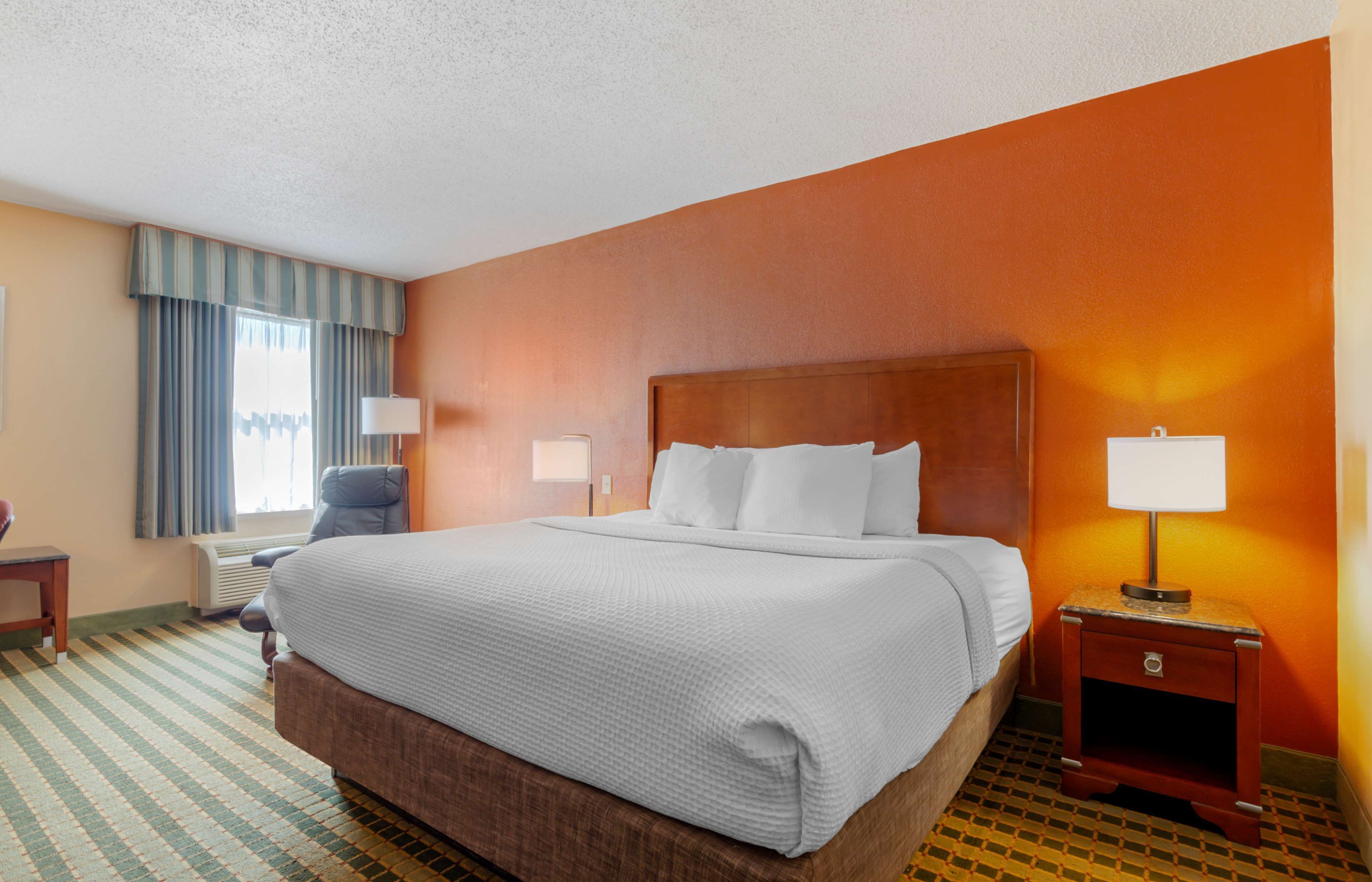 In-room safe, desk, laptop workspace, blackout drapes