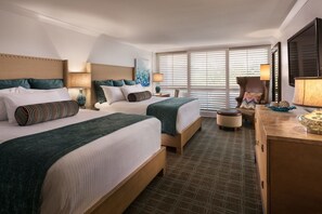 Chambre, 2 grands lits (Non Ocean View) | Literie de qualité supérieure, coffres-forts dans les chambres