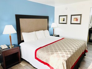 Skrivbord, gratis wi-fi och sängkläder