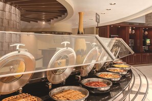 Free daily buffet breakfast