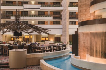 Embassy Suites by Hilton Orlando International Dr ICON Park