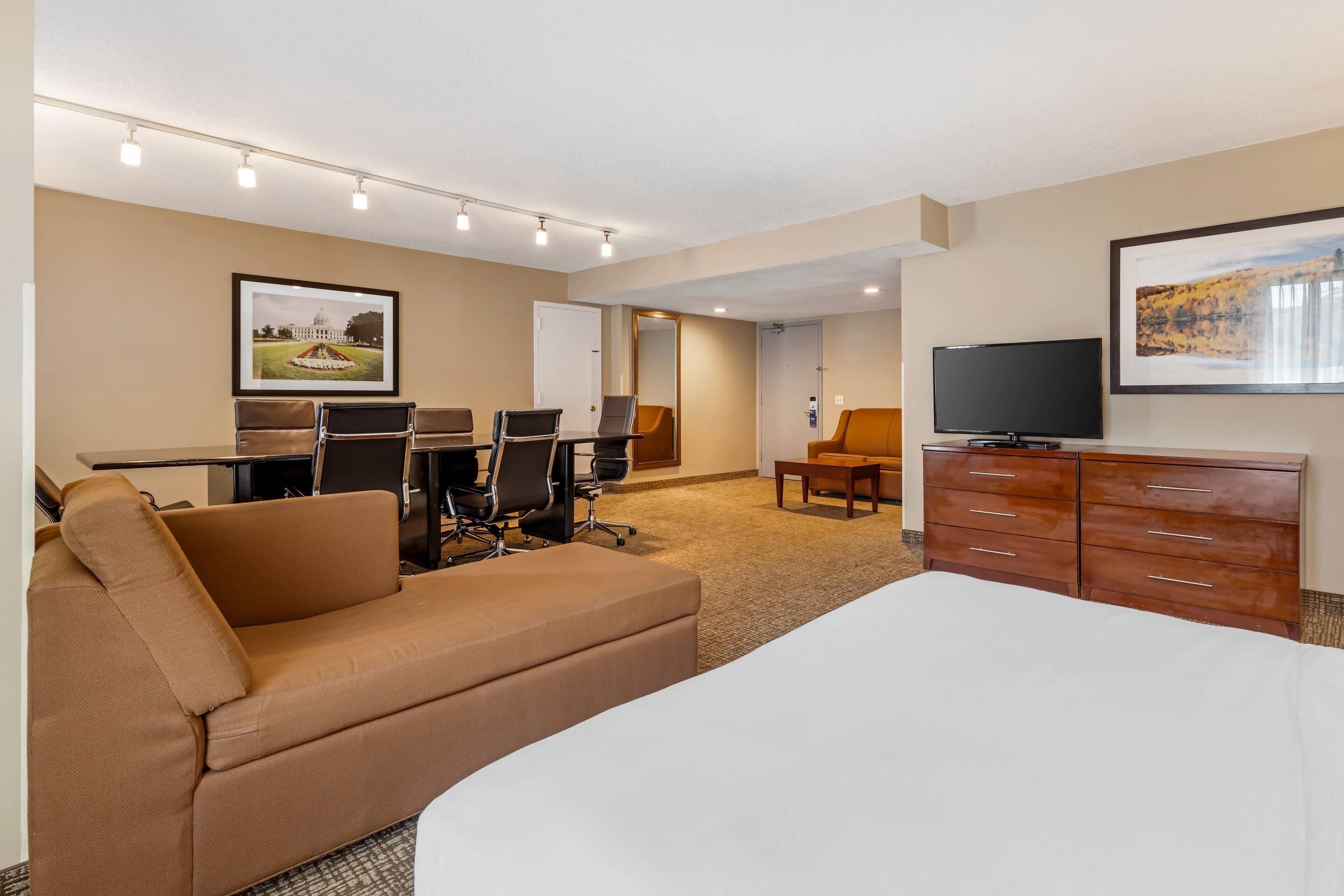 Photo - Comfort Inn MSP Airport - Mall of America