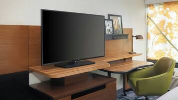 Room, 1 King Bed | Down comforters, desk, blackout drapes, iron/ironing board