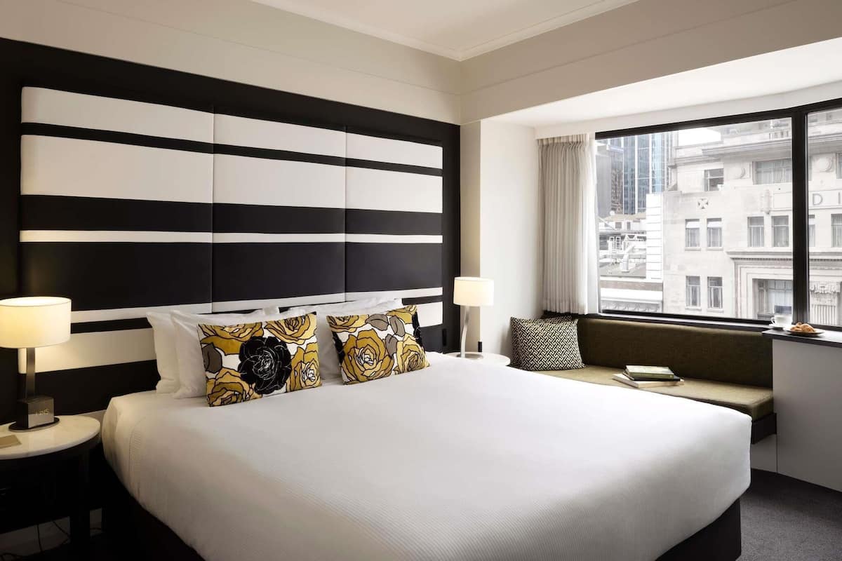 Superior Room, 1 King Bed