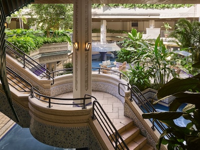 Mayfair House Hotel & Garden