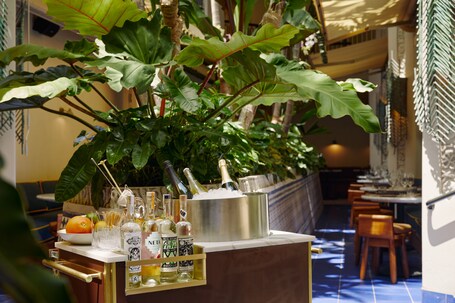 Mayfair House Hotel Garden - Image 48
