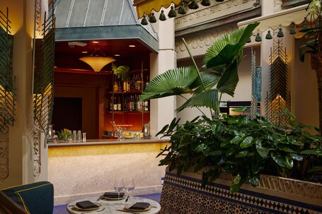 Mayfair House Hotel Garden - Image 41