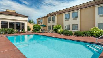Seasonal outdoor pool