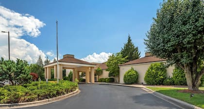 Quality Inn West of Asheville