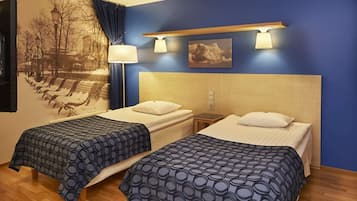 Room, 1 Queen Bed, No Windows | 1 bedroom, in-room safe, desk, blackout drapes