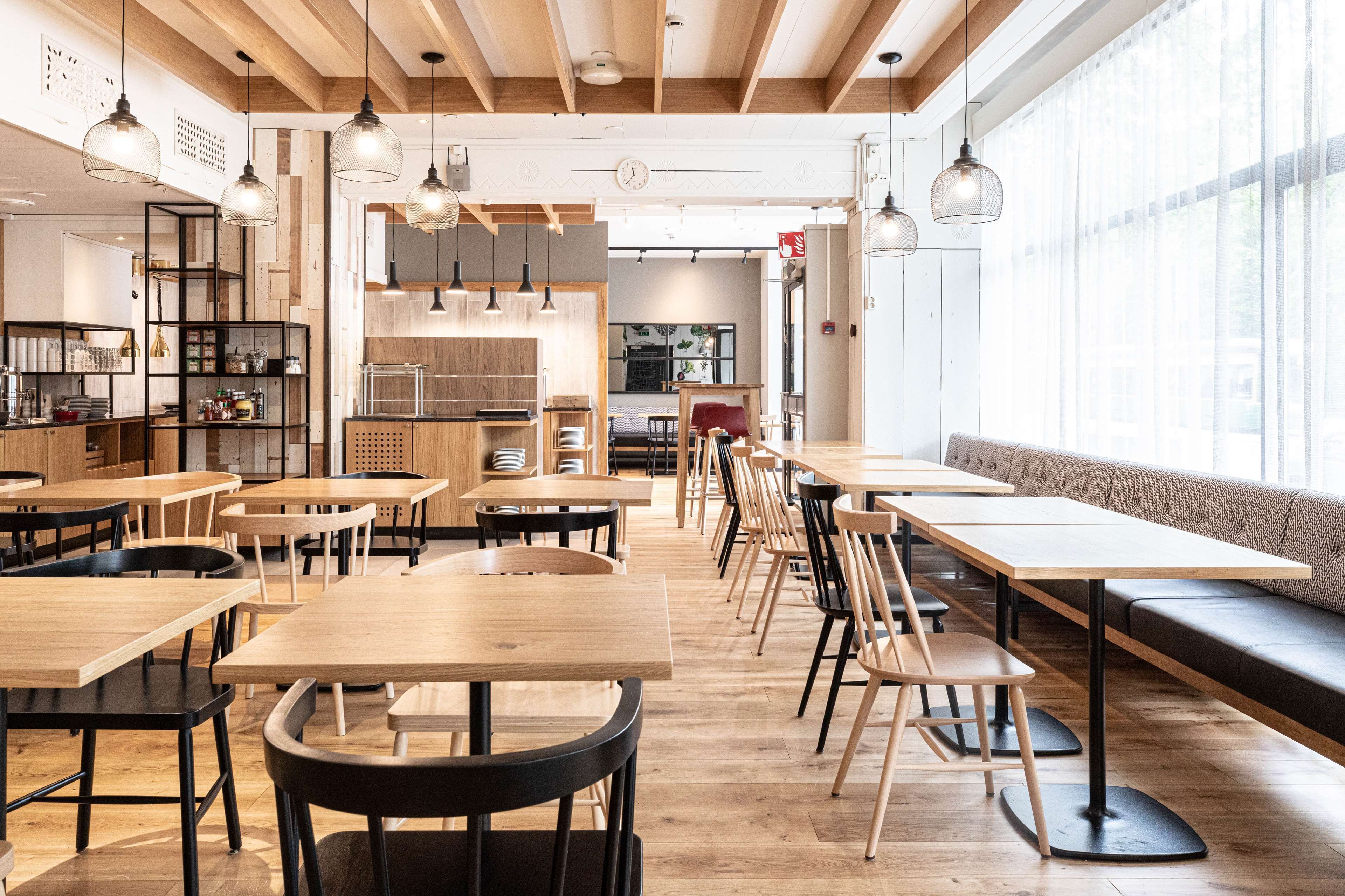 Daily buffet breakfast (EUR 21 per person)