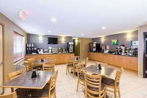 Free daily continental breakfast