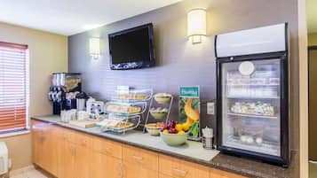 Free daily continental breakfast