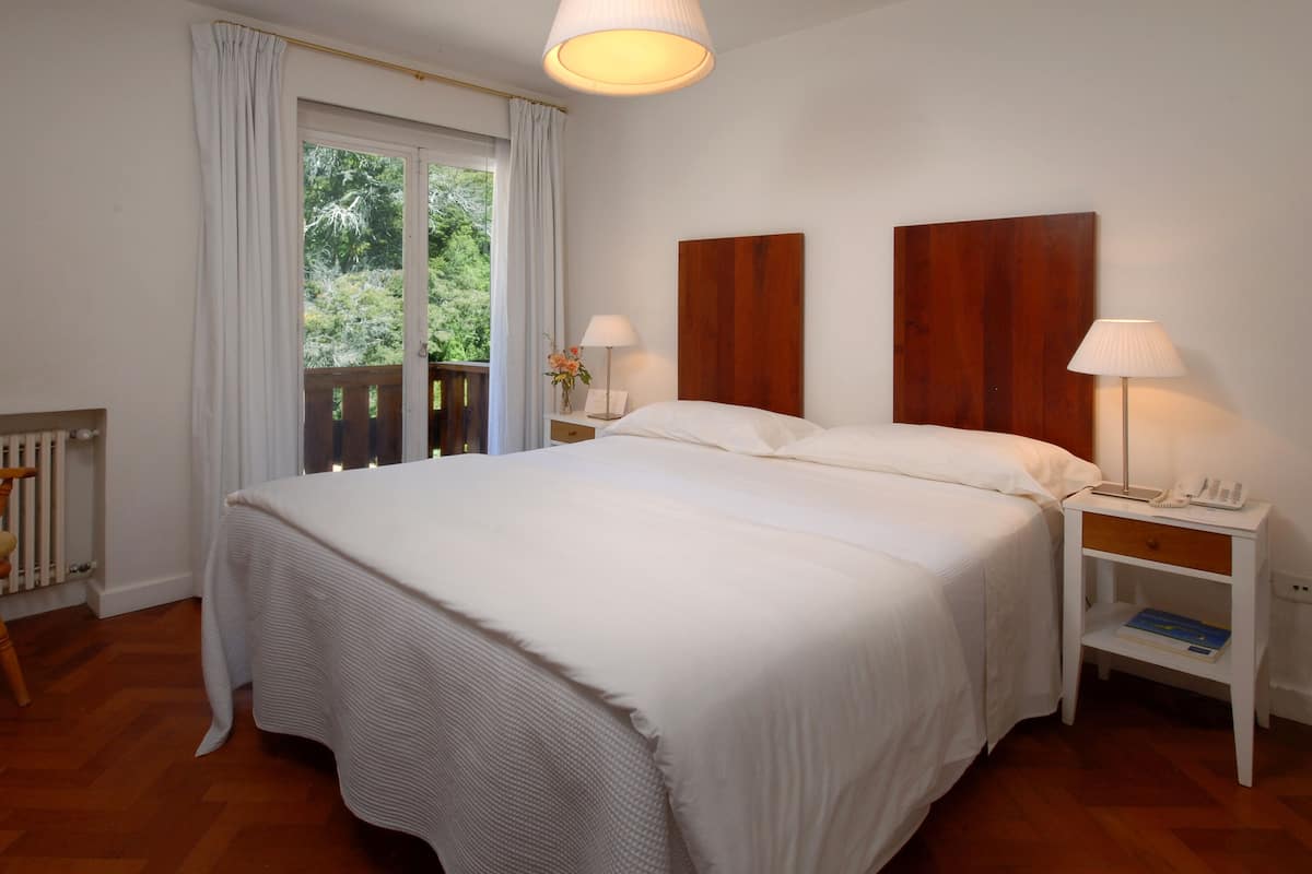 Chambre Supérieure, vue jardin