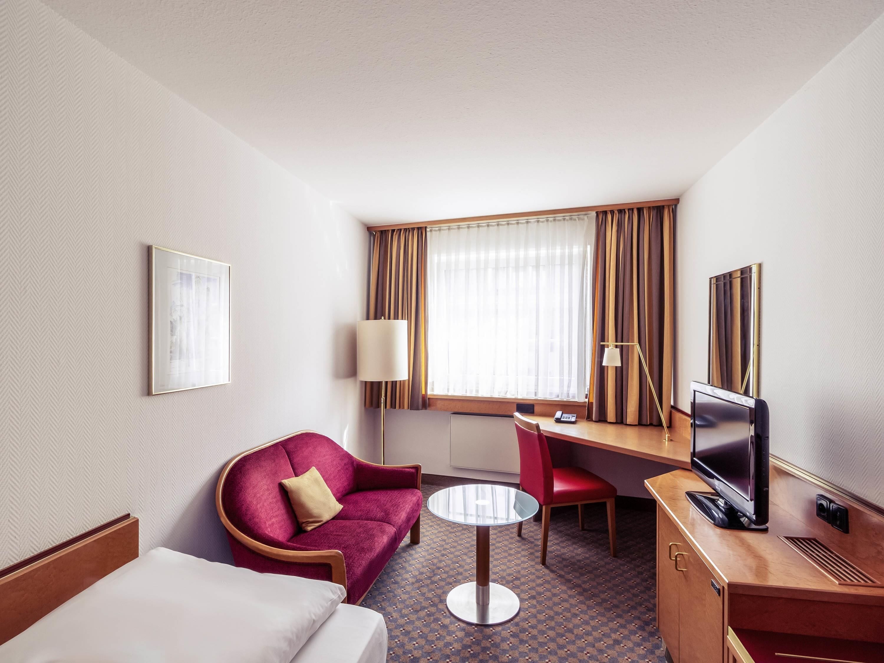 标准房, 1 张单人床 | 防过敏的被褥、客房内保险箱、办公桌、遮光窗帘