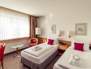 Hypo-allergenic bedding, in-room safe, desk, blackout curtains - Mercure Hotel Köln City Friesenstraße (Cologne)