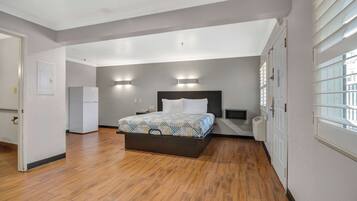 Down comforters, free WiFi, bed sheets