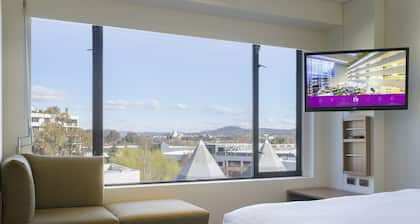 Crowne Plaza Canberra by IHG