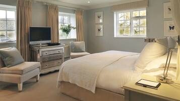 Premium bedding, minibar, in-room safe, desk