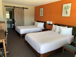 Iron/ironing board, free WiFi, bed sheets