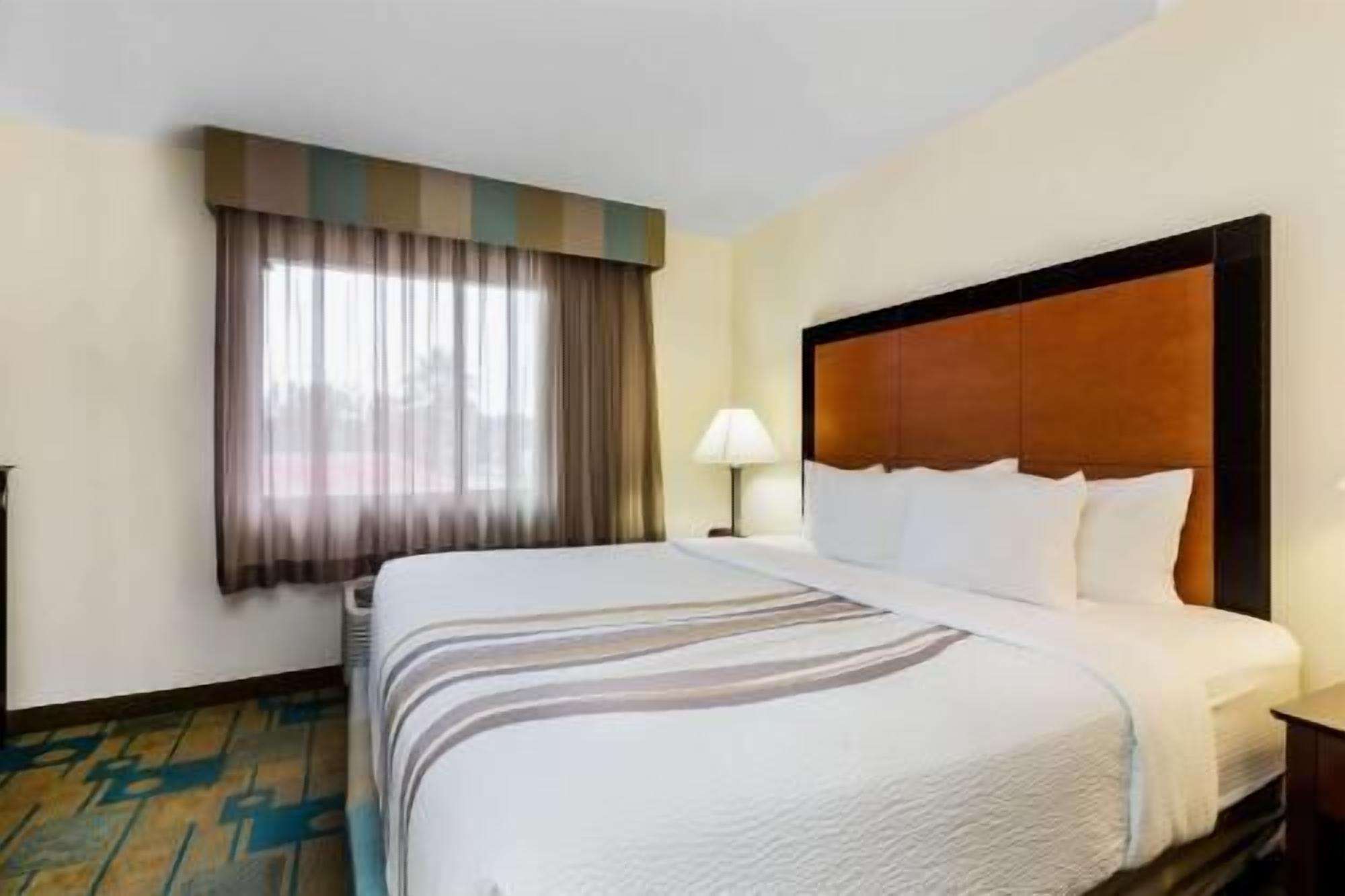 Ropa de cama de alta calidad y escritorio 