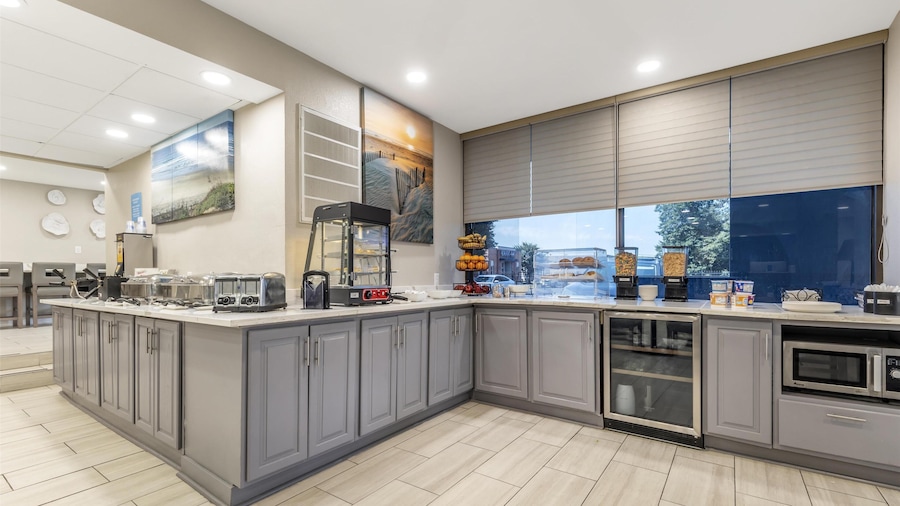 Best Western Salisbury Plaza