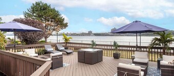 Comfort Inn Edgewater on Hudson River