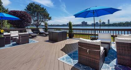 Comfort Inn Edgewater on Hudson River