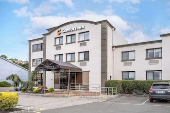 Comfort Inn Edgewater on Hudson River