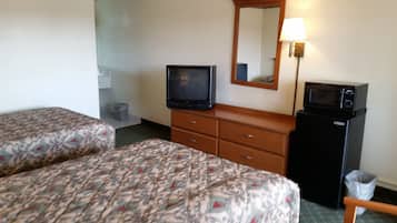 Habitación doble estándar, 2 camas matrimoniales, para no fumadores | Camas extra y wifi gratis